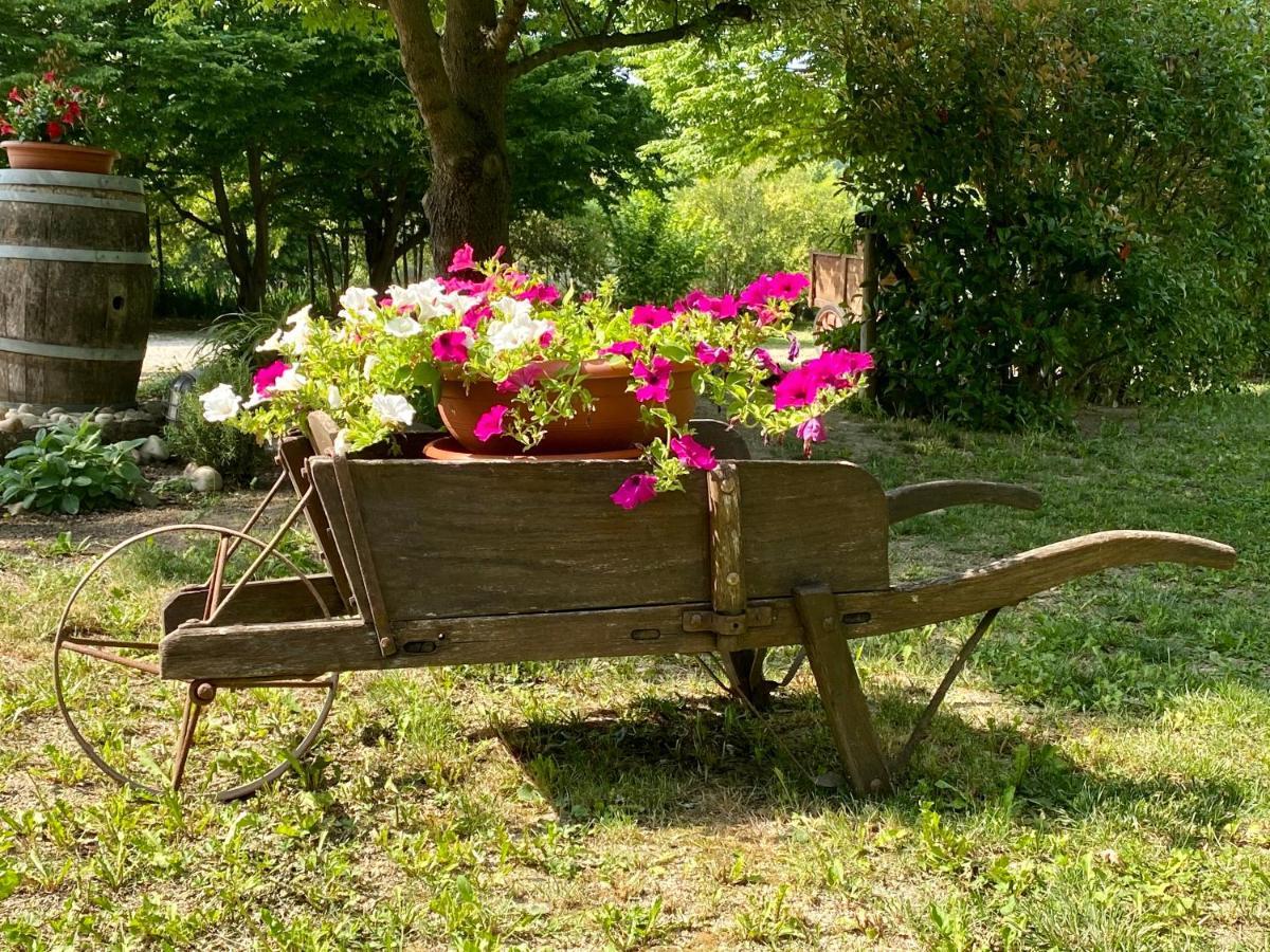 Locanda Del Molino Vecchio Magliano Alfieri Exteriör bild