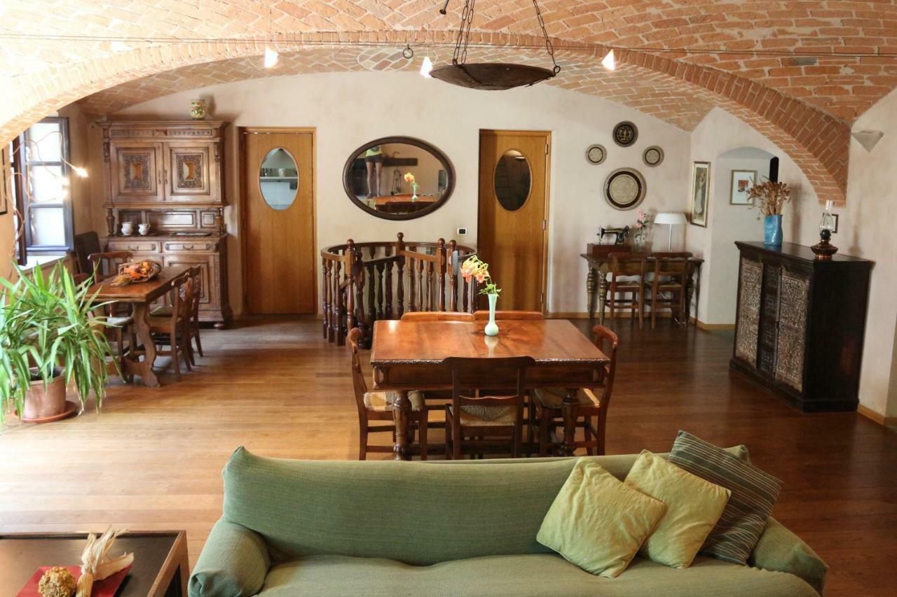 Locanda Del Molino Vecchio Magliano Alfieri Exteriör bild